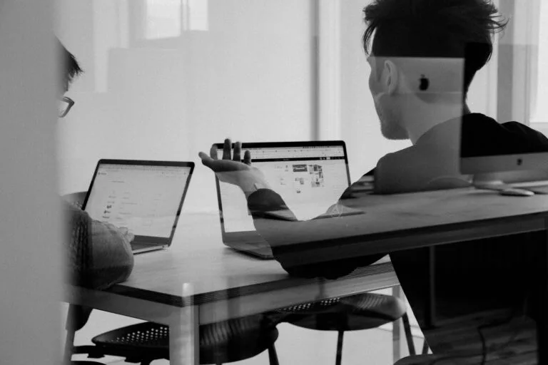 Man using macbook